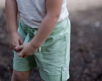 INSTANT DOWNLOAD- Lucy Shorts (Sizes 9/12 months to size 6) PDF Sewing Pattern and Tutorial