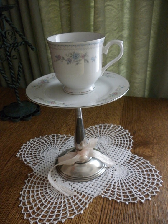 Items similar to Vintage Tea Cup Plant Holder, Jewelry Stand on Etsy