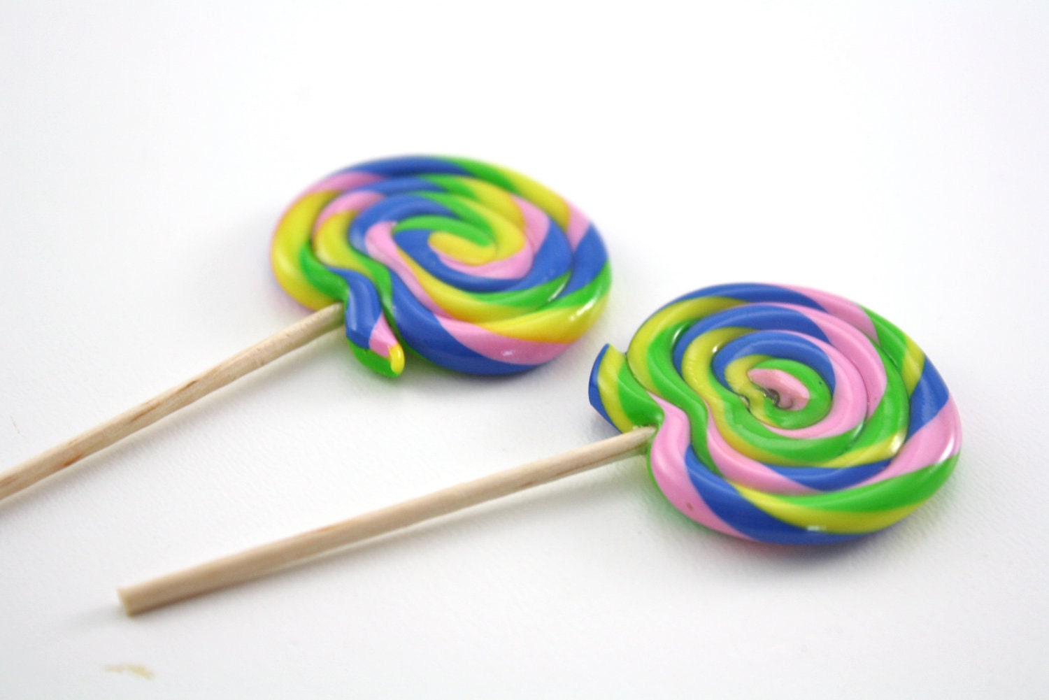 large tall swirl lollipops
