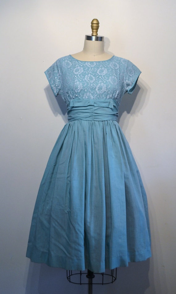 Vintage 1950s Sky Blue Lace Cocktail Dress by LizsVintageSoffitta