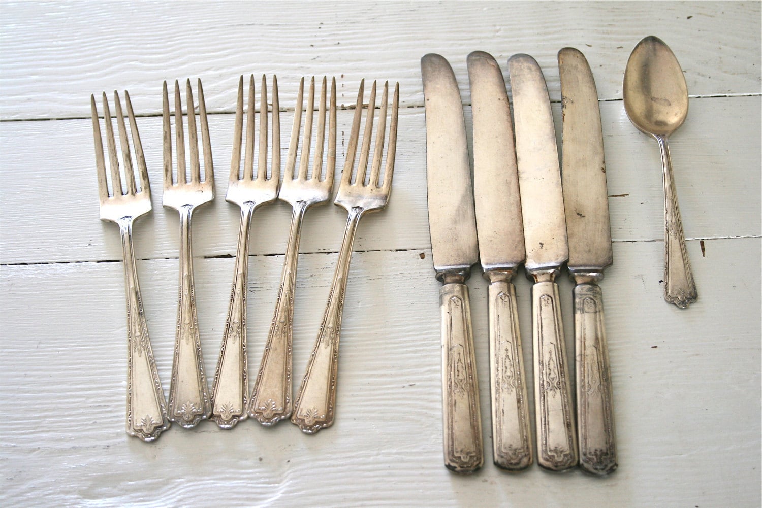 vintage-silver-plated-1940-s-flatware