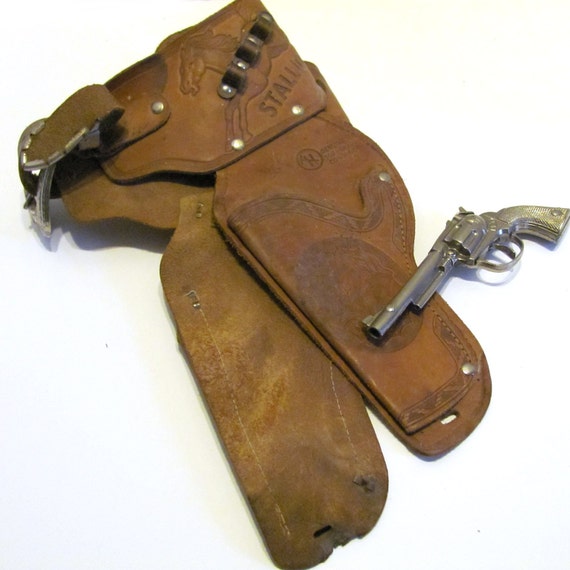 vintage toy leather holster and cap gun