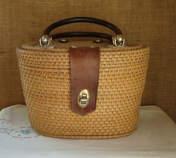 V I N T A G E Nantucket Style Woven Bag Basket Purse