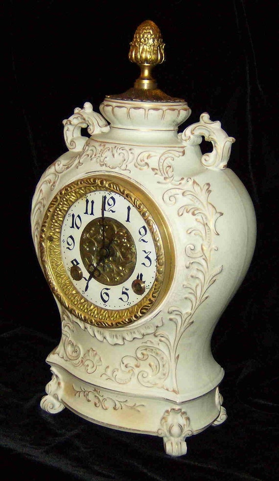 Pretty Porcelain Clock by New Haven Clock Co..
