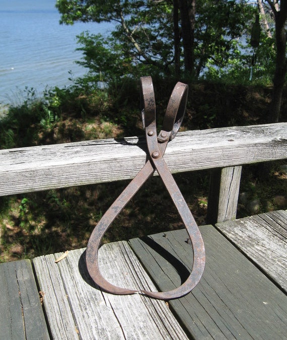 Vintage Ice Tongs Rustic Primitive Rusty Shabby Wall Garden