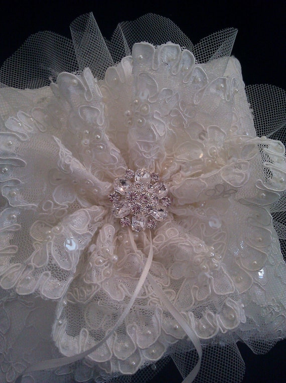 Extremely Elegant Ring Bearer Pillow abundant by simplybridal1