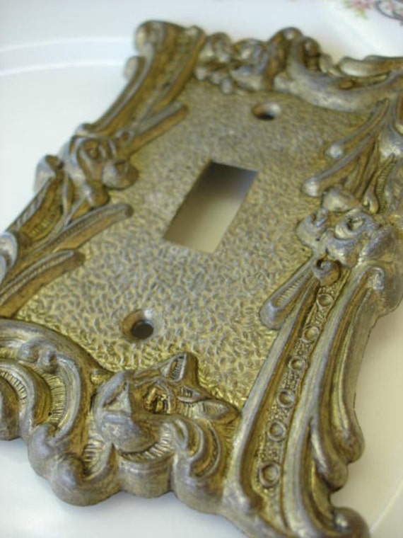 Cast metal filigree vintage light switch cover by VintageRedoux