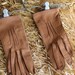 Soft like new vintage brown ladies gloves carmel