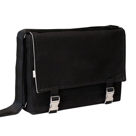 15 Durable Laptop Messenger Bag Classic Black Bag by R2SD on Etsy