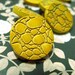 Wooden Buttons - Bump Texture Yellow Wood buttons.Self shank. 0.71 inch. 10 pcs