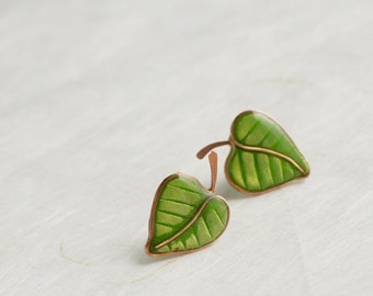 Post earrings -Spring green leaves