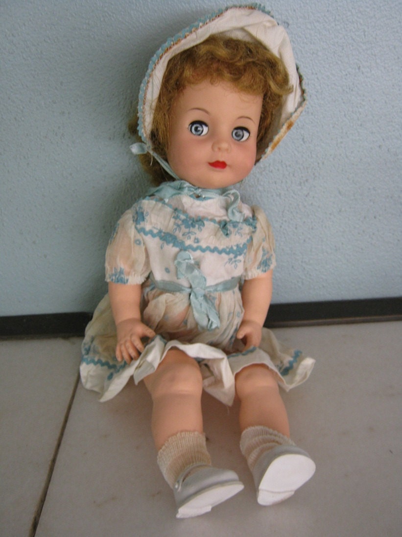 Vintage Vinyl Doll IDEAL HONEYBUNCH Flirty Eyes Original