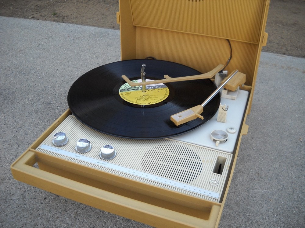 1960s record player everything works