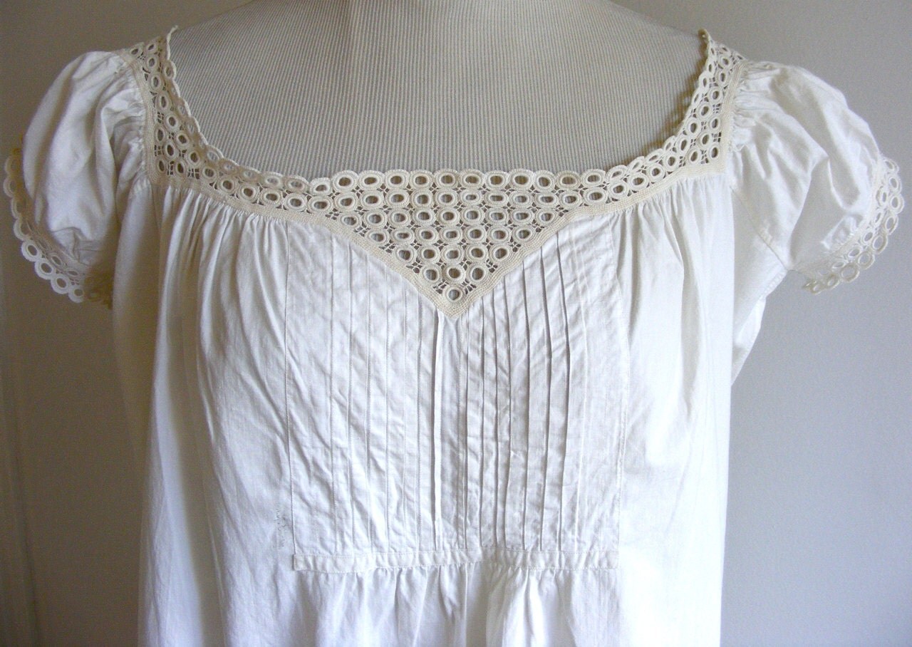 Plain white cotton nightgown Clearance