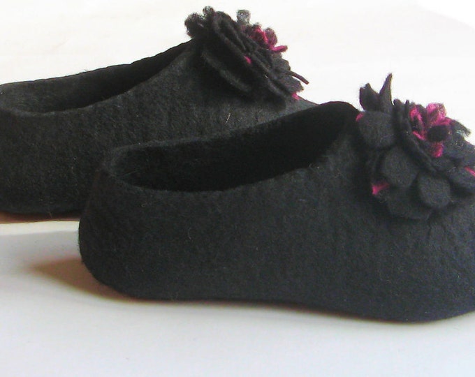 Pom Pom Felt Slipper, Black Wool Slippers - Womens Slippers - House Shoes - Mothers Day Gift - Rubber Soles - Handmade Slippers