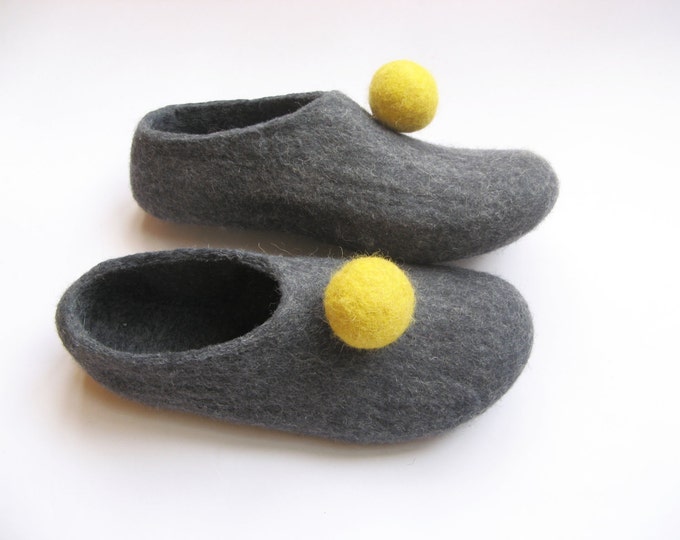 Womens Felted Slippers Circus Ping Pong, Wool Slippers Grey, Felt Shoes, House Shoes Valenki, Winter Warmer, Cold Feet, Christmas Gifts