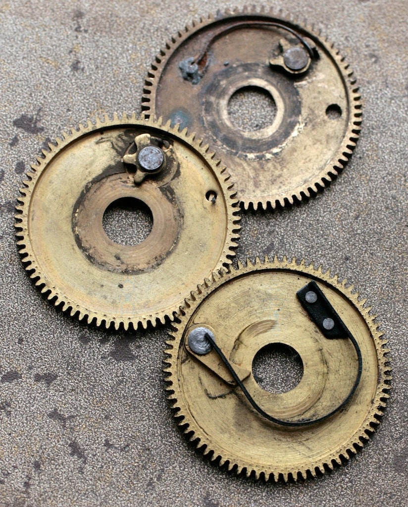 Vintage clock brass gears set of 3 D12 from timemill on Etsy Studio
