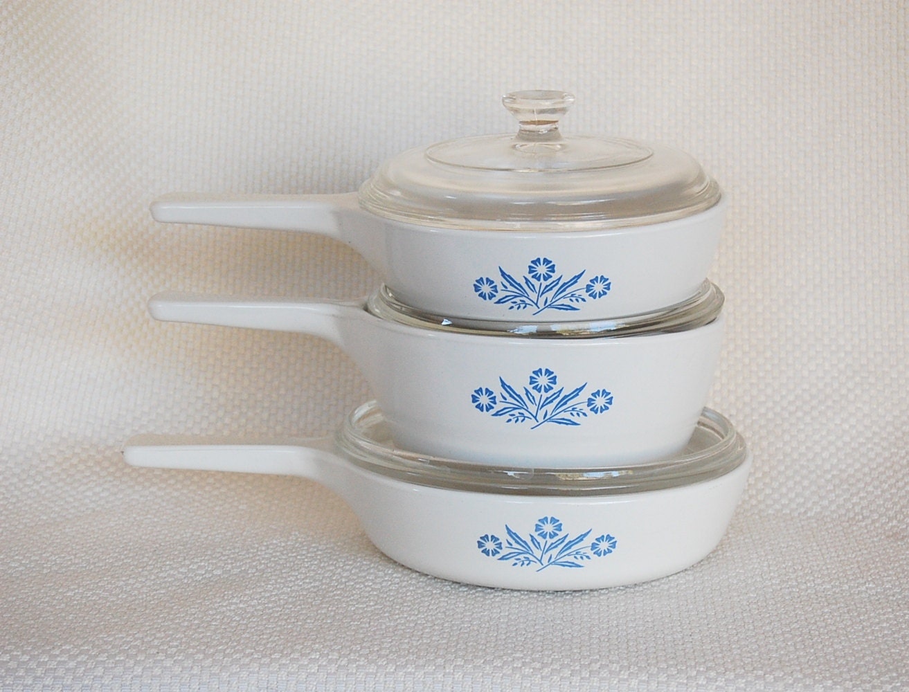 Vintage Corning Ware 16