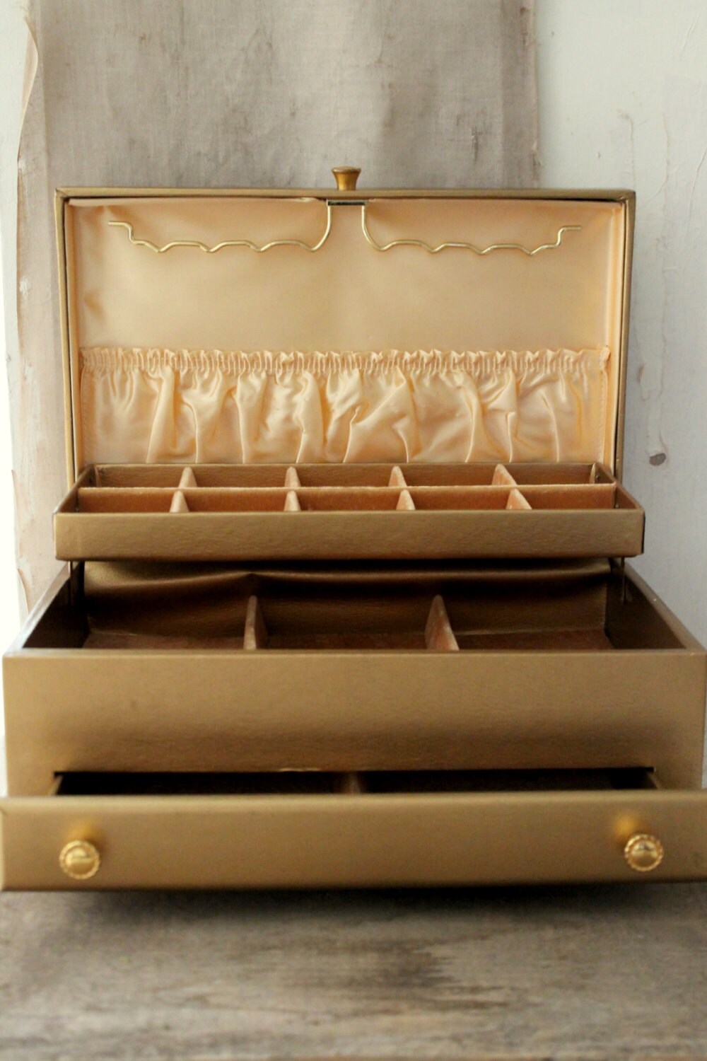 vintage gold jewelry box