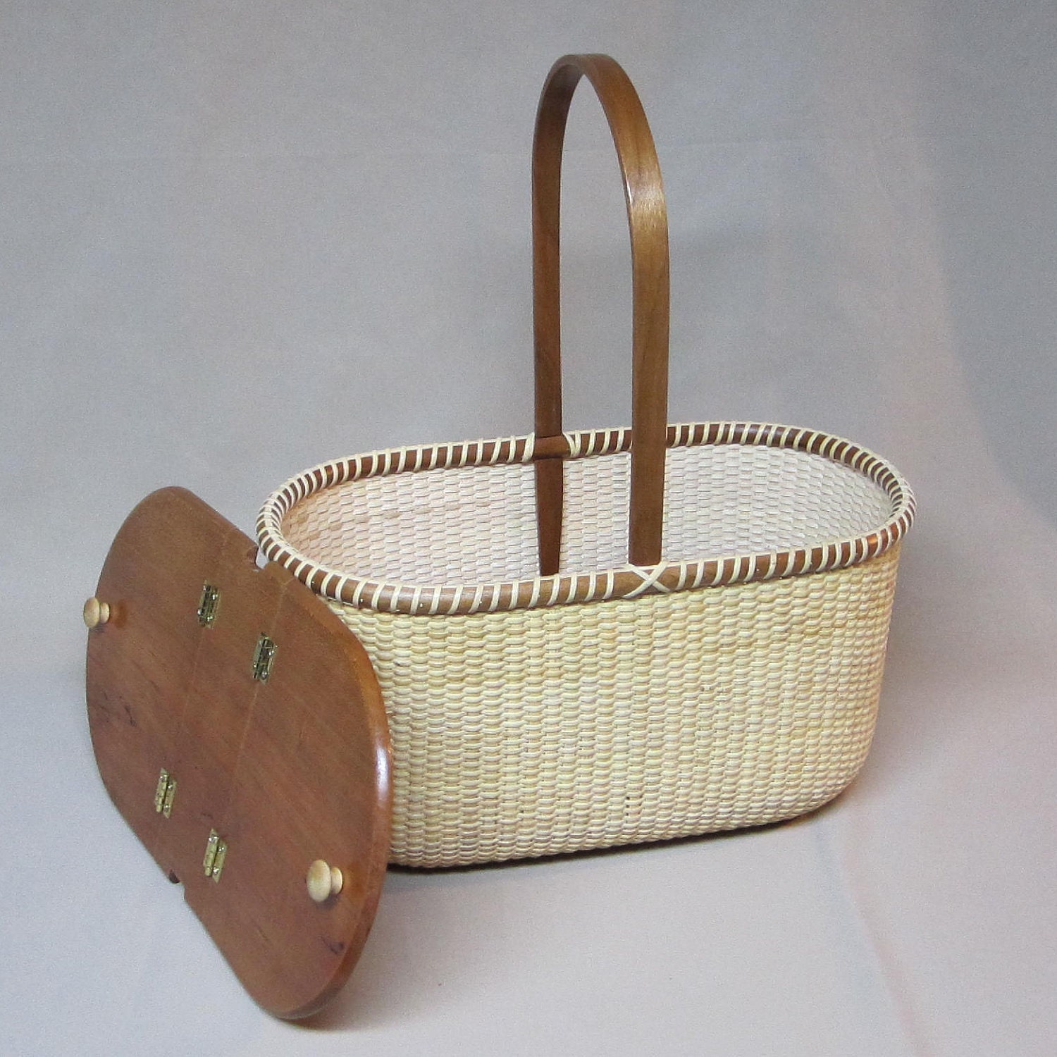 Nantucket Style Small Picnic Basket Lidded Purse Made in