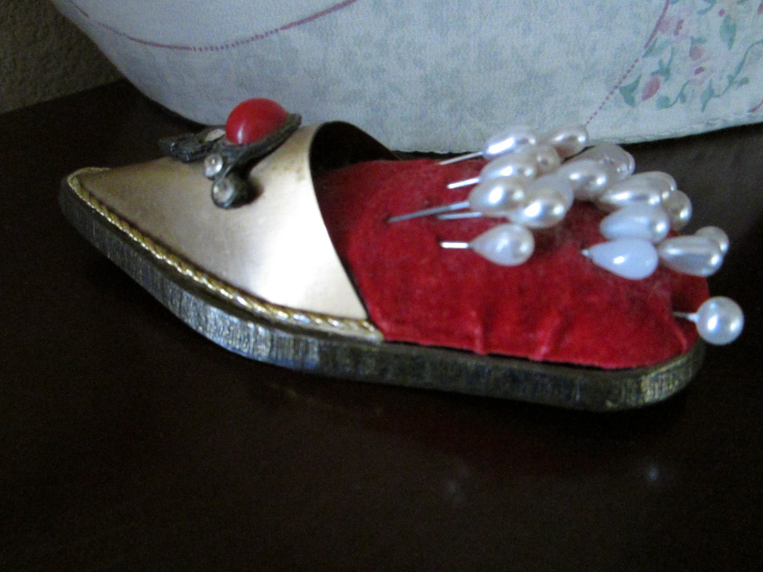 Vintage Pin Cushion Shoe Pin Cushion Vintage By Vintagebooksandart