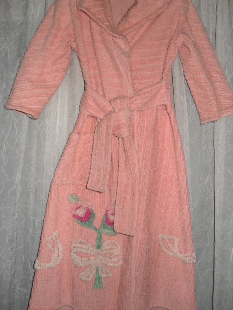 SALE Vintage Chenille Robe 1940s Chenille by VintageBooksAndArt