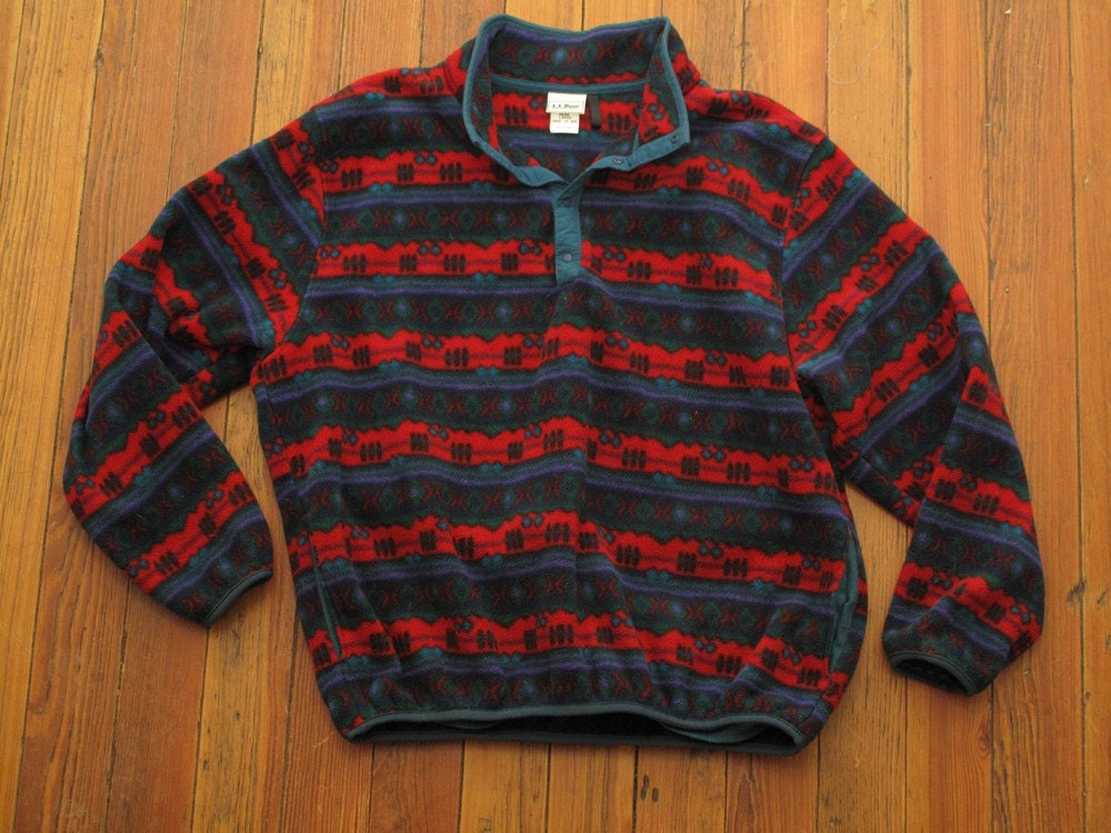 mens vintage LL Bean pullover fleece.