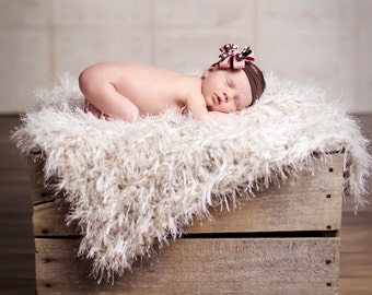 Baby Photo Prop Blanket. 2ftx2ft Knit, Furry Cream Shaggy Texture 'Wholesome' PuffPelt Rug Children