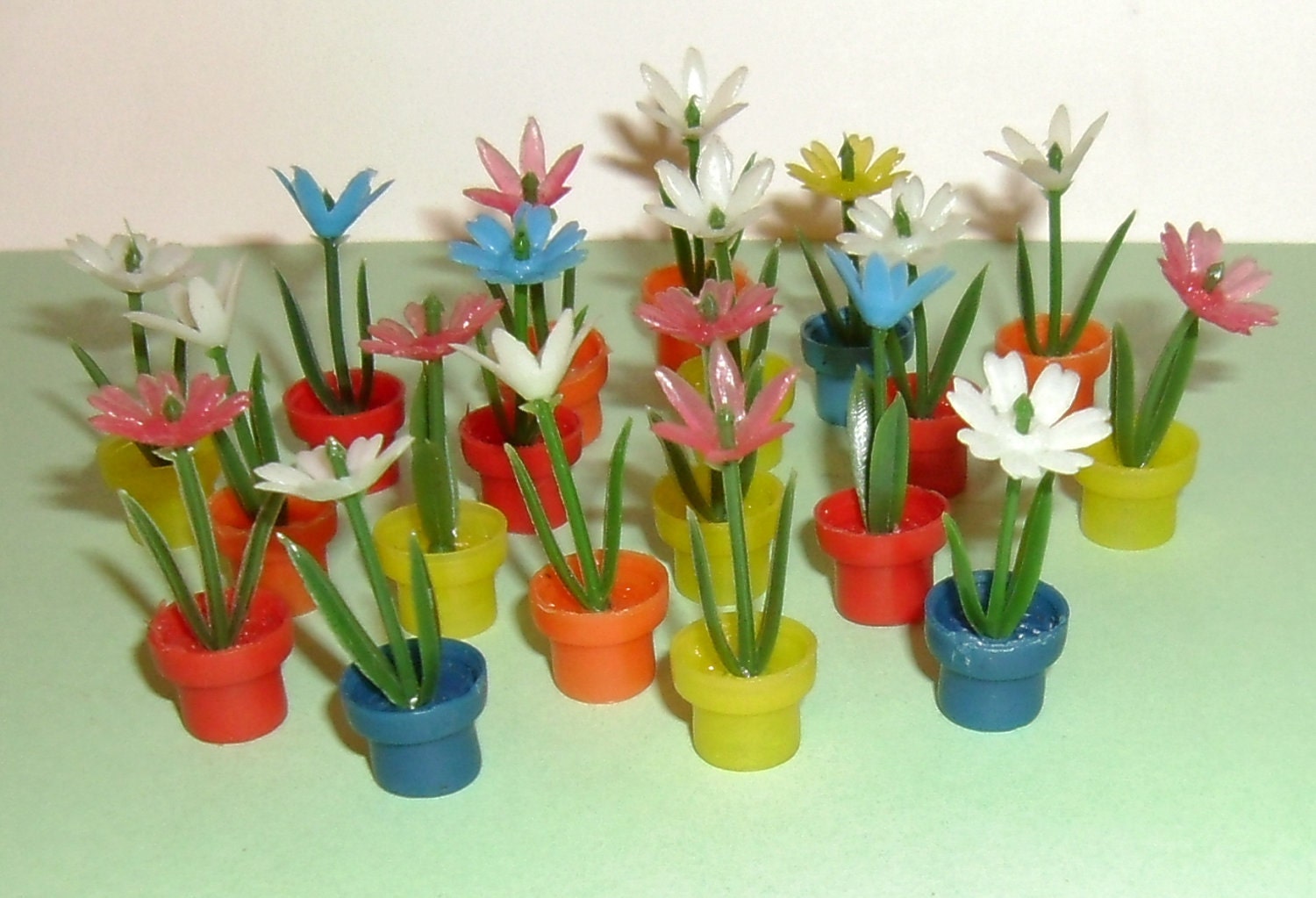 10 Vintage NOS Miniature  Plastic Flower  Pots  Doll