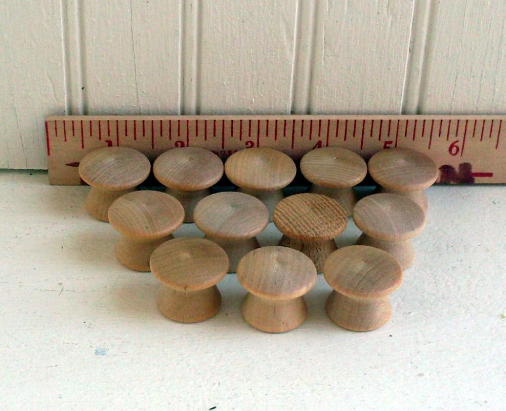 Wooden knobs 1 Unfinished Lot Of 12