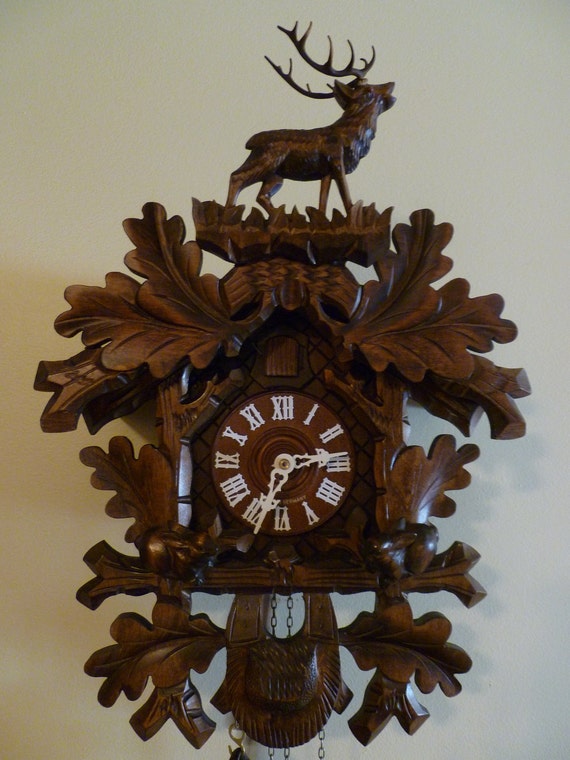 Vintage LARGE Black Forest Hunters Cuckoo Clock8 DAY