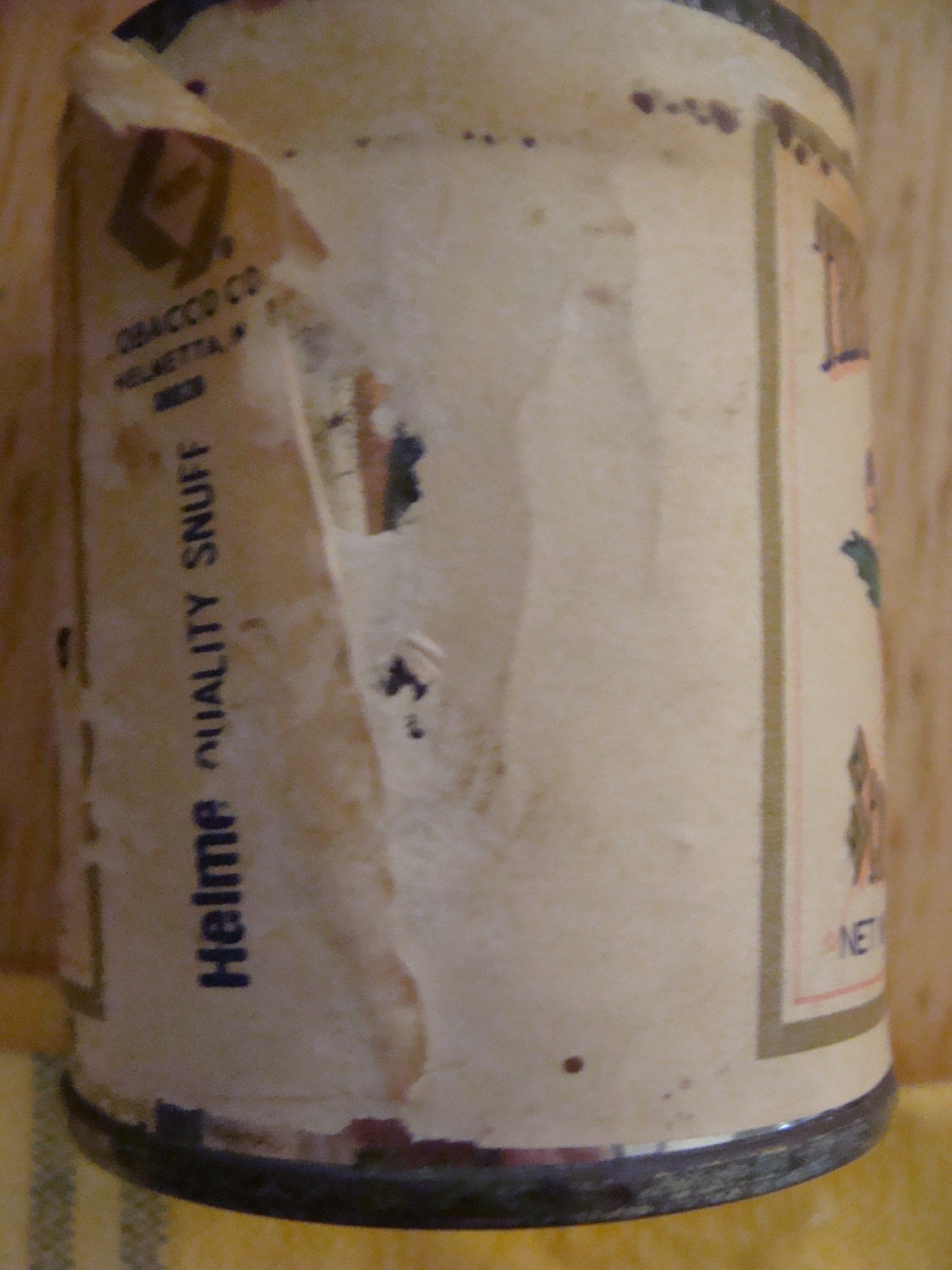 Vintage unopened Three Thistles sweet SCOTCH SNUFF can or tin