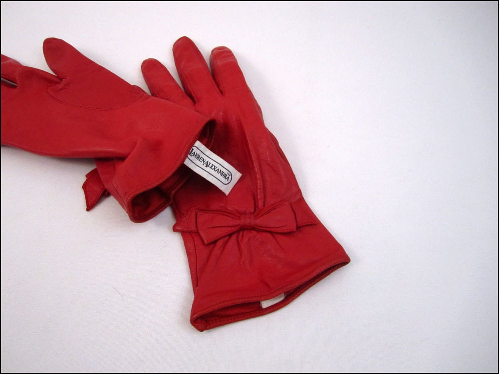 ruby red leather Bow lady gloves