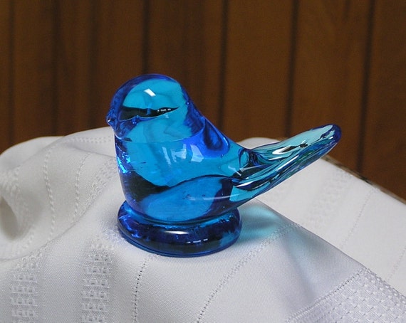 fenton glass bluebird figurine