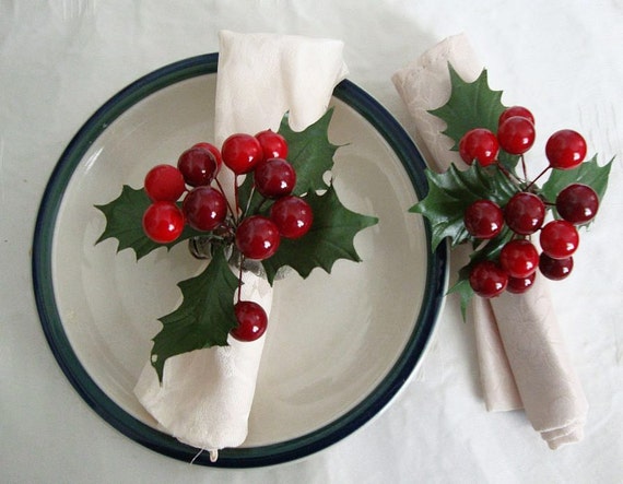 holly berry seasonal napkin rings by annahailey on etsy holly berry seasonal napkin rings by annahailey on etsy