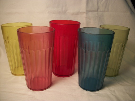 5 Plastic Glasses Vintage Colored Drinking Glasses