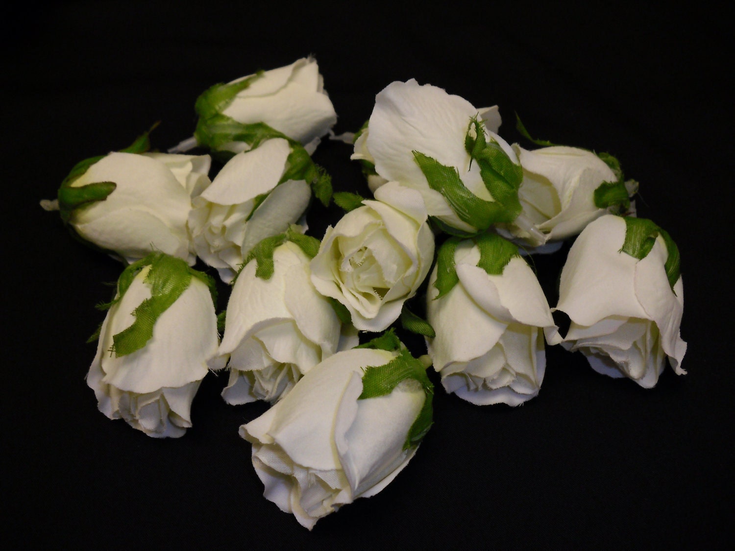 Silk Flowers 12 Creamy White Rose Buds Artificial Flowers