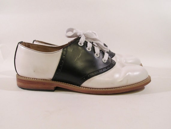 Vintage Original Muffy's Black and White Saddle Shoes Size 9 / 10