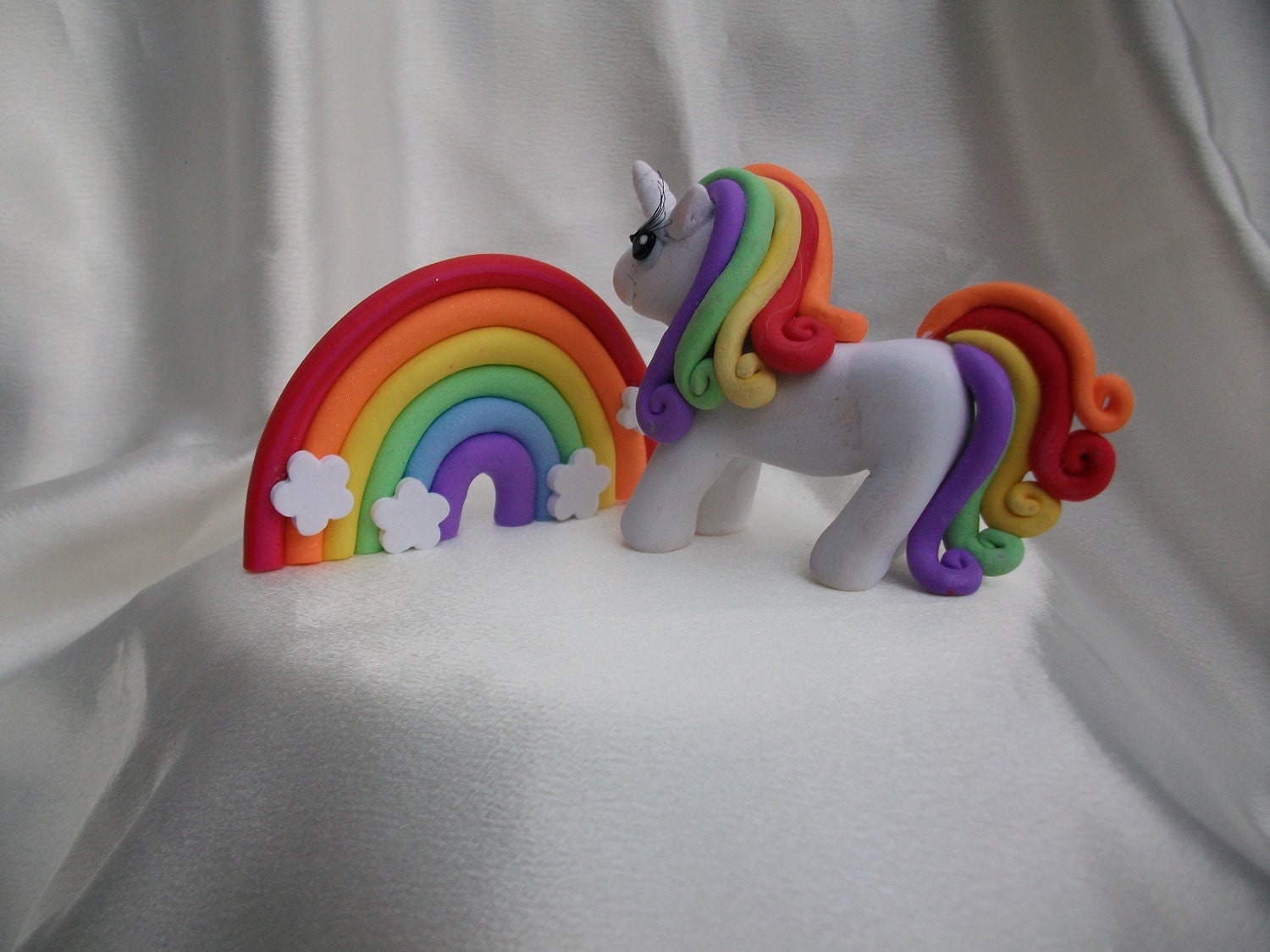 rainbow colored unicorn cake topper with free by 2sweetformedear