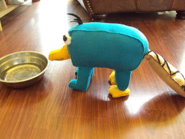 Perry the platypus toy phineas and ferb pet agent P disney