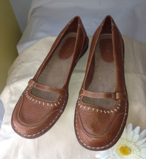 Cherokee Brand Light Brown Leather Shoes size 7