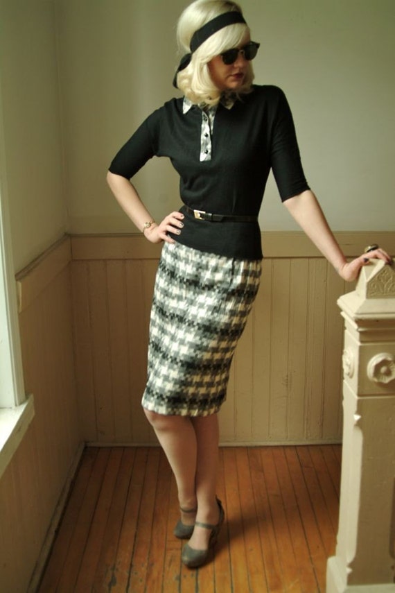 1950's Hitchcock Sweater and Pencil Skirt Set by dethrosevintage