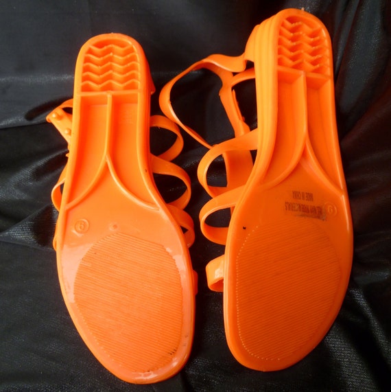 cheap rubber flip flops