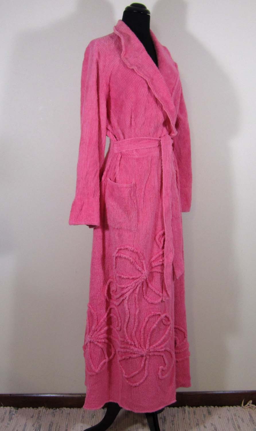 Vintage Pink Chenille Robe Floor length M-L by JanesVintage