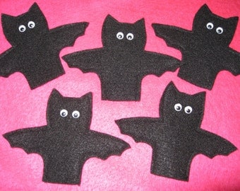 5 Little Bat Finger Puppets with original rhyme. Handcrafted from felt.