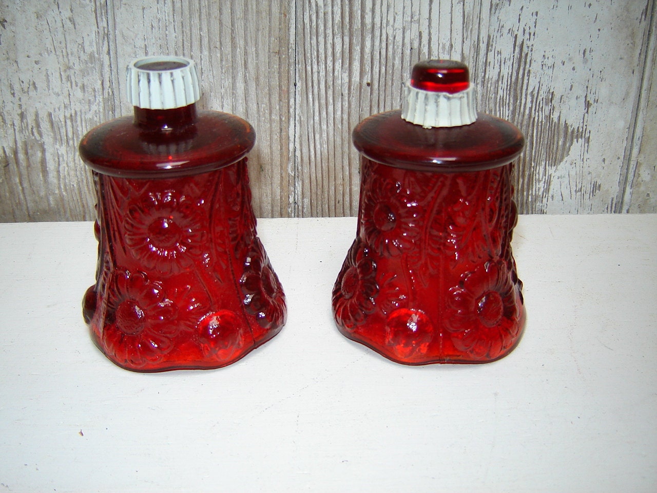 Red Daisy Peg Votive Cups Candle Holder 2 Homco Glass Candle 