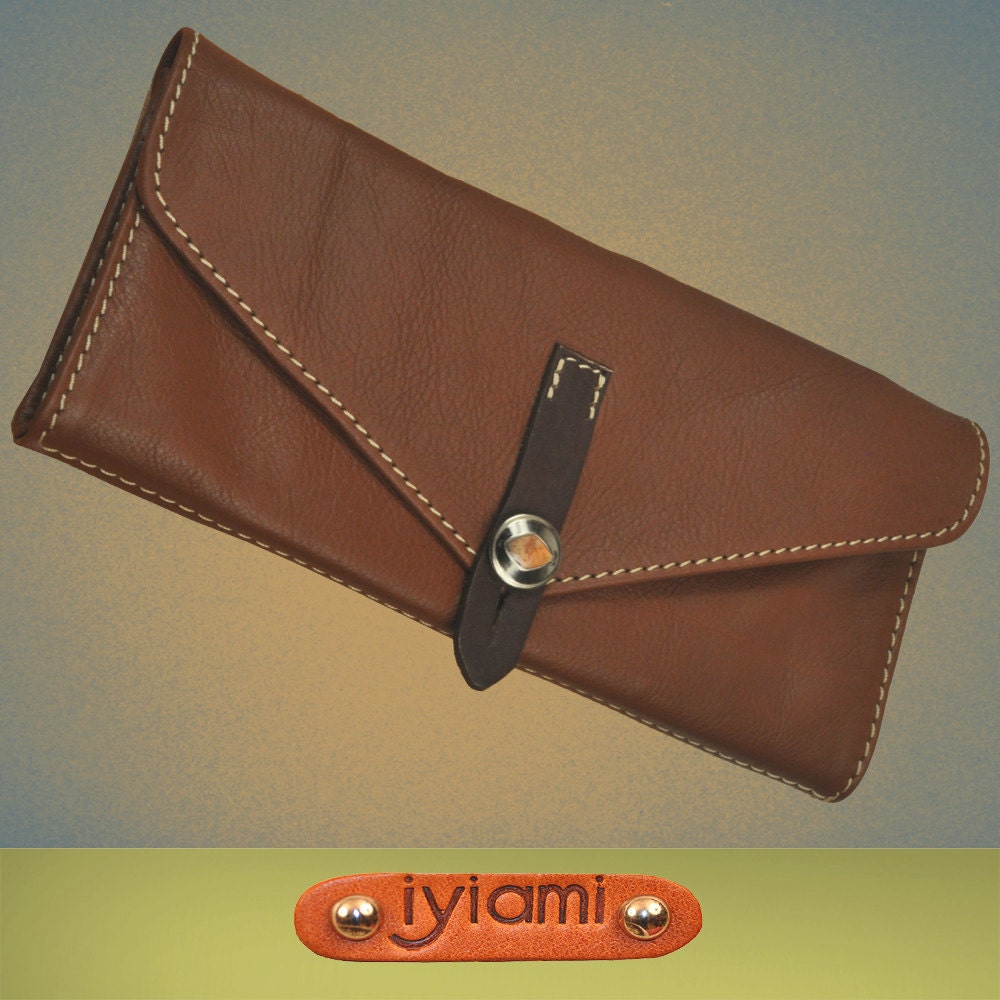 Handmade Women&#39;s leather Wallet in brown named Aris MADE