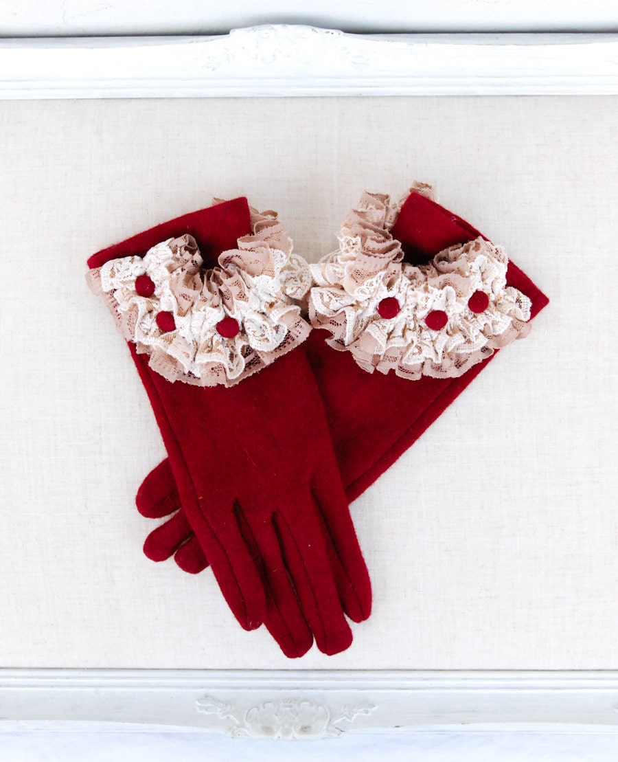 SALE Victorian style red gloves for women christmas