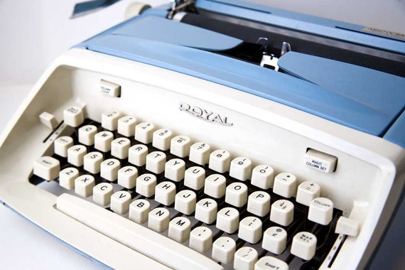 1963 Royal Aristocrat Typewriter