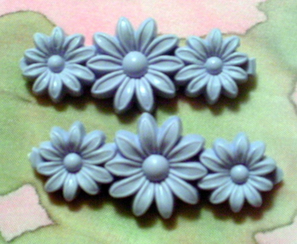 80's Plastic Flower Hair Barrettes